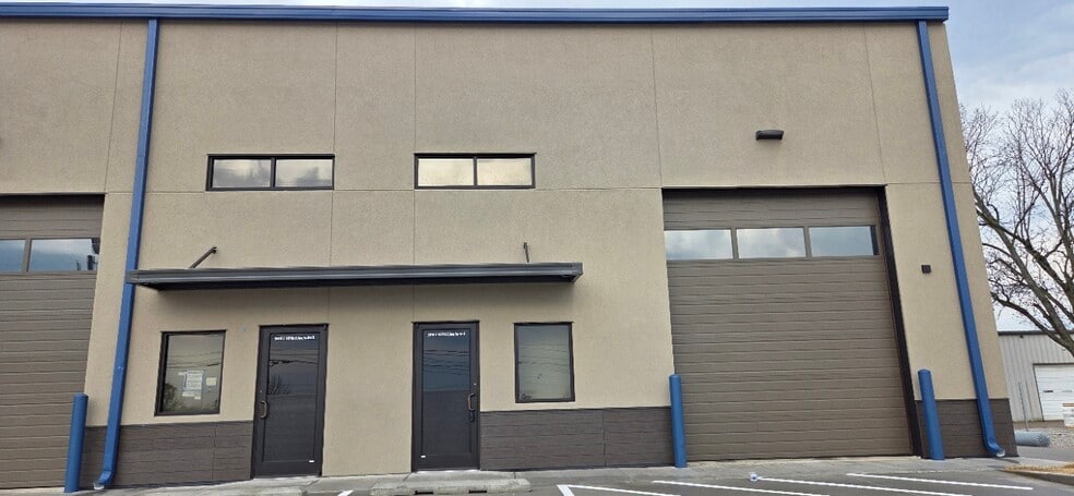 More Photos Of 5818 S 107th East Ave, Tulsa Warehouse For Lease