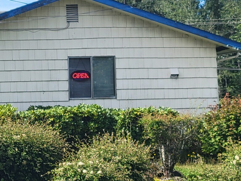 More Photos Of 11608 Airport Rd, Everett Office For Sale