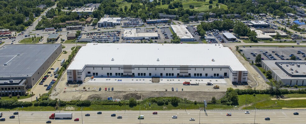 More Photos Of 2300 Warrenville Rd, Downers Grove Warehouse For Lease