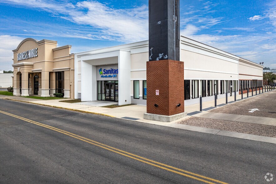 More Photos Of 2415 N Monroe St, Tallahassee Unknown For Lease