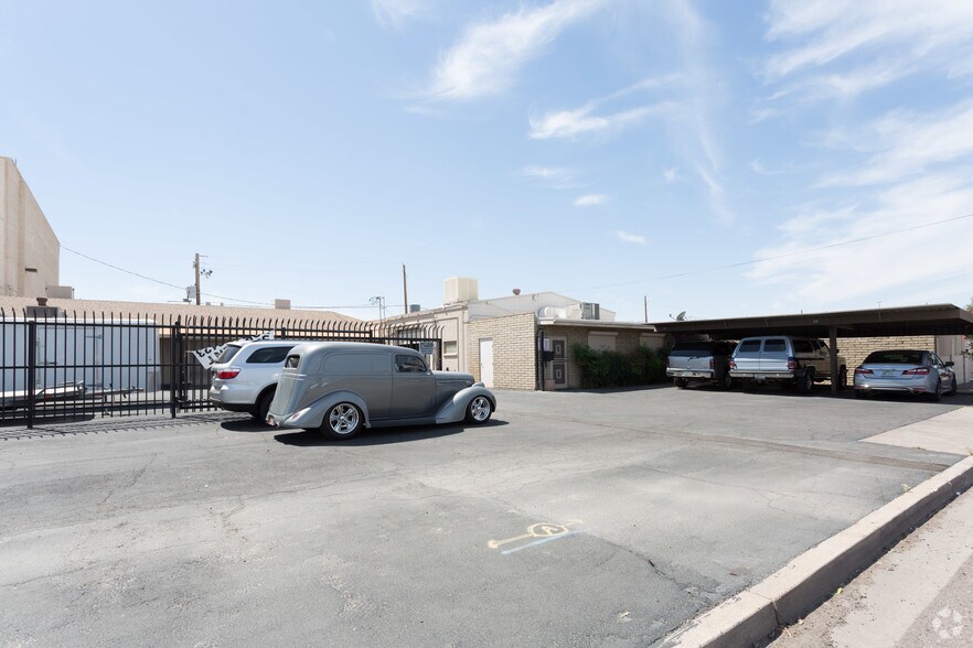 More Photos Of 2017 W Ironwood Dr, Phoenix Service For Sale