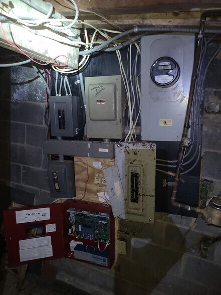 More Photos Of 240 E State St, Trenton General Retail For Lease