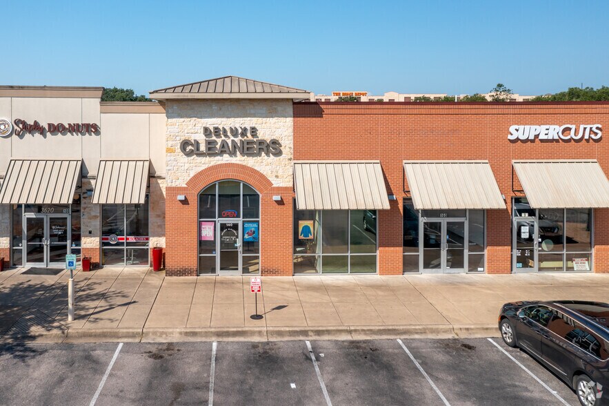 More Photos Of 3620 Ranch Road 620 S, Austin Restaurant For Lease