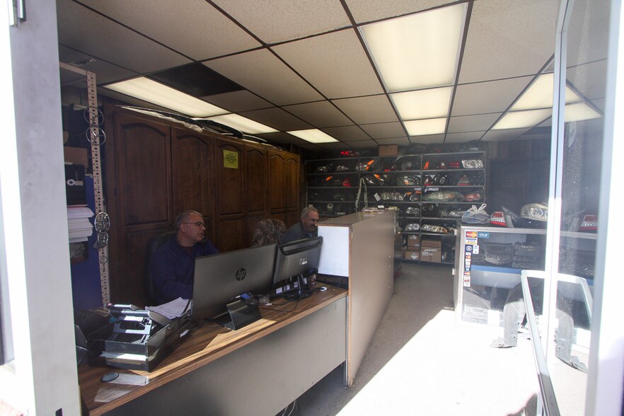 More Photos Of 7250 Coldwater Canyon Ave, North Hollywood Land For Sale