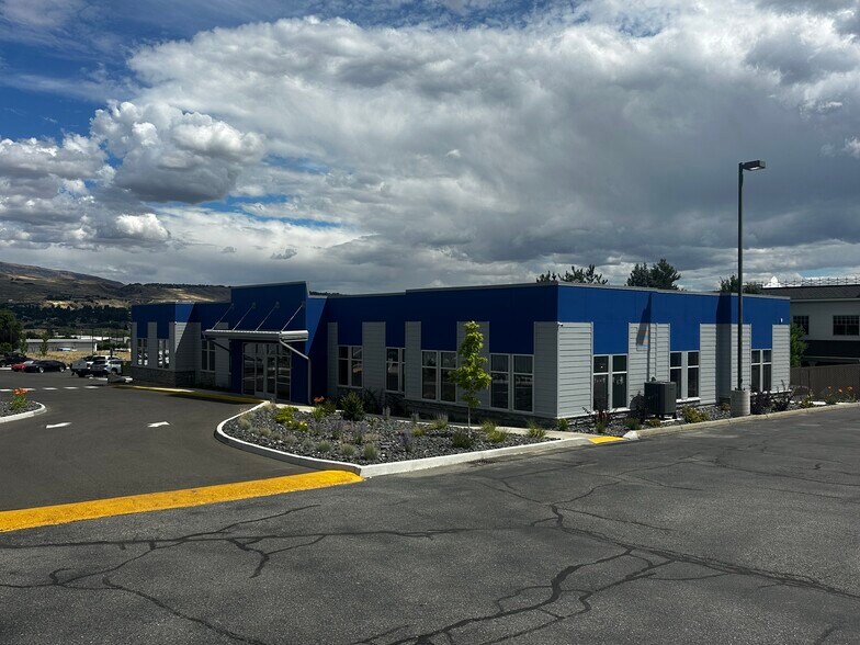 Primary Photo Of 144 Noyd Ave, Wenatchee Auto Repair For Lease