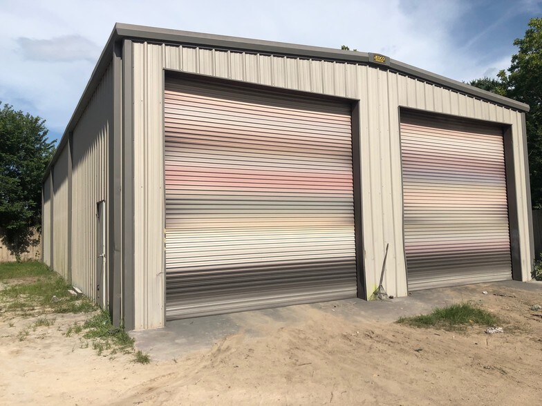 More Photos Of 13626 Ann Louise Rd, Houston Warehouse For Sale