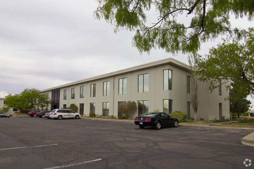 More Photos Of 4110 Rio Bravo Dr, El Paso Office For Lease
