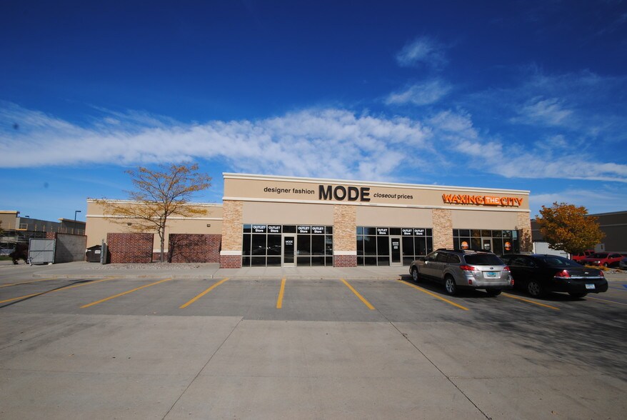Primary Photo Of 4302 S 13th Ave, Fargo Storefront For Lease