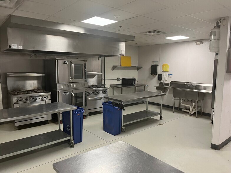 More Photos Of 1355 Judd Ave SW, Grand Rapids Manufacturing For Lease