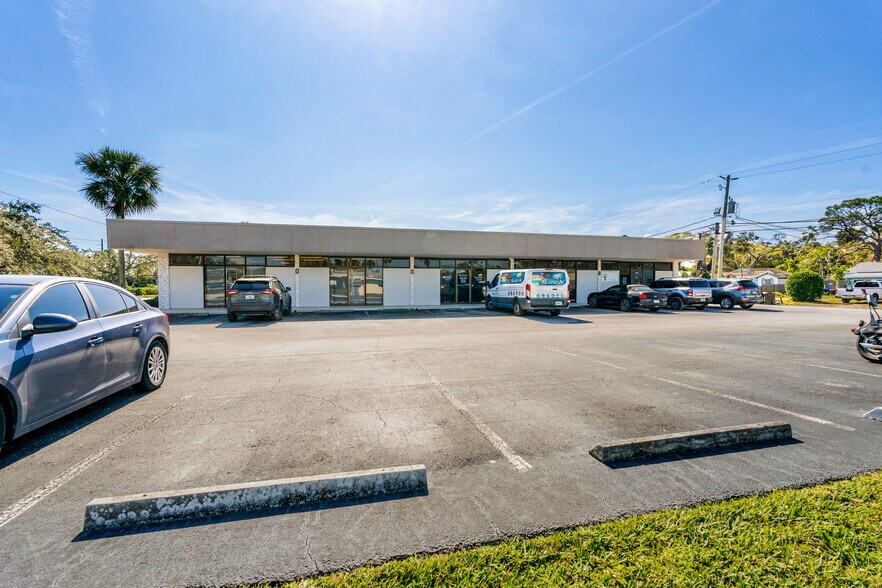More Photos Of 2345 14th Ave, Vero Beach Medical For Sale