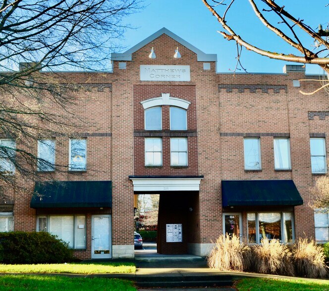 More Photos Of 211 W Matthews St, Matthews Office For Sale