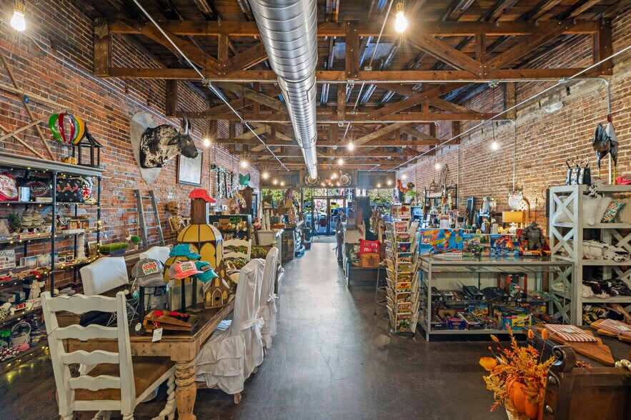 More Photos Of 119 S 3rd St, Smithfield Storefront For Sale