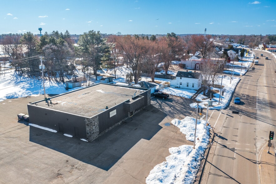 More Photos Of 861 Grand Ave, Schofield Bar For Sale