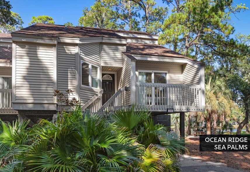 More Photos Of 1 King Cotton Rd, Edisto Island Hotel For Sale