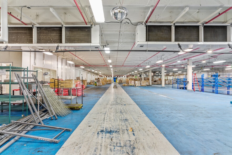 More Photos Of 2200 Lithonia Industrial Blvd, Lithonia Food Processing For Lease