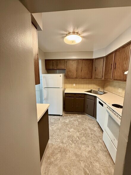 More Photos Of 261 Beattie Ave, Lockport Apartments For Sale