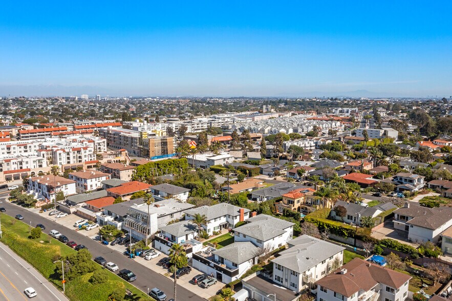 More Photos Of 124-128 Palos Verdes Blvd, Redondo Beach, Redondo Beach Apartments For Sale