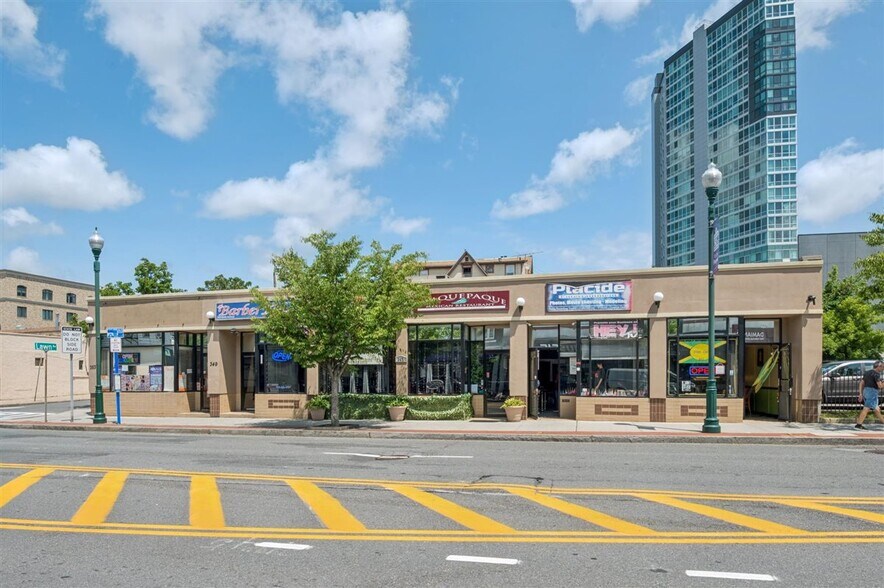 More Photos Of 343-351 North Ave, New Rochelle Storefront For Sale