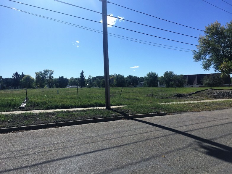 More Photos Of 1001 2nd St SE, Minot Land For Sale