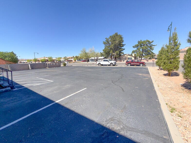 More Photos Of 126 E 1st North St, Mesquite Multifamily For Sale
