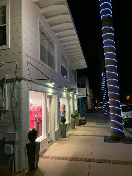More Photos Of 208 Monterey Ave, Capitola Storefront For Lease