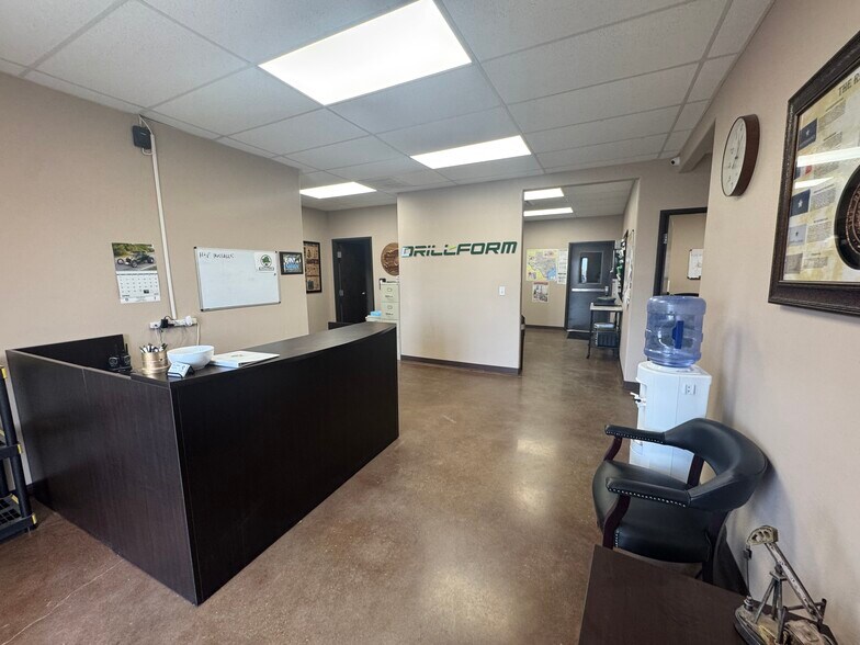 More Photos Of 12120 County 100 rd, Midland Manufacturing For Lease