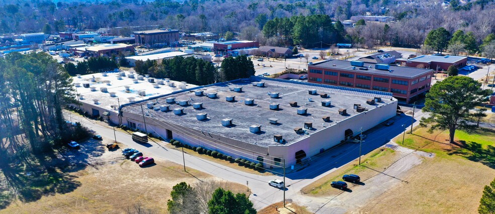 Primary Photo Of 112-118 Jones St, Fuquay Varina Warehouse For Lease