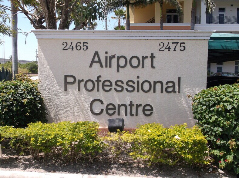 More Photos Of 2465 Mercer Ave, West Palm Beach Office For Sale