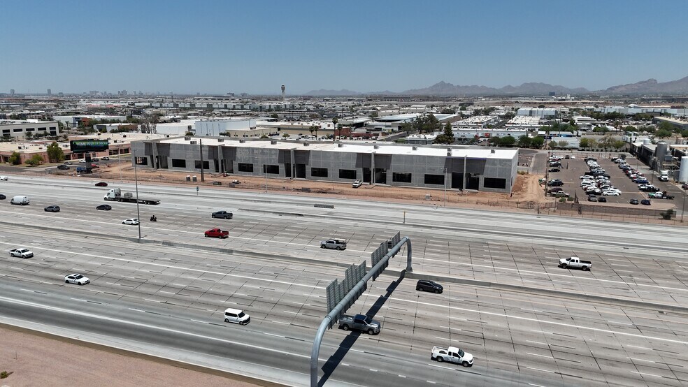 More Photos Of 4221 E Raymond St, Phoenix Warehouse For Lease