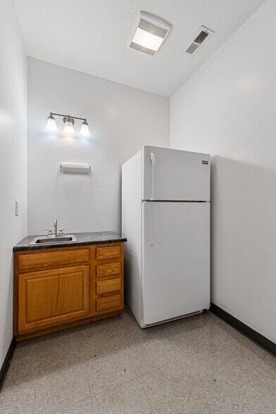 More Photos Of 14261 Route 60 West, Milton Medical For Sale