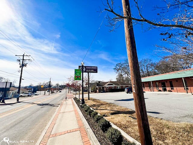 Primary Photo Of 3395 Dogwood Dr, Hapeville Storefront Retail Office For Sale