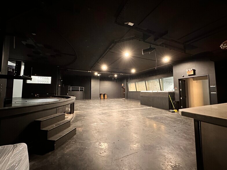 More Photos Of 361 Metropolitan Ave, Brooklyn General Retail For Lease