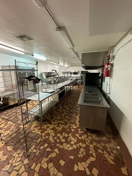 More Photos Of 602 Melton Ave, Auburndale Healthcare For Sale