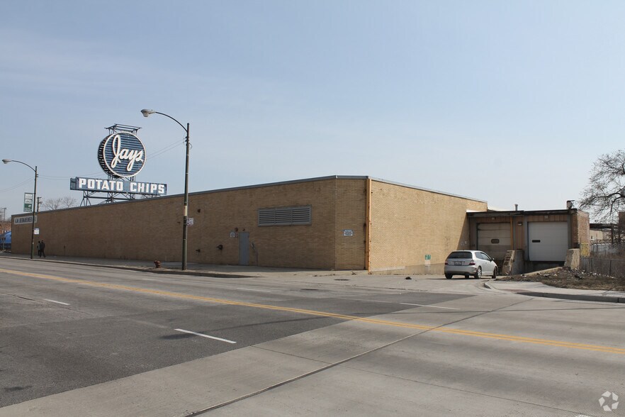 More Photos Of 825 E 99th St, Chicago Manufacturing For Lease