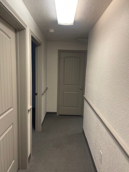 More Photos Of 1700 FM 517 Rd E, Dickinson Loft Creative Space For Lease