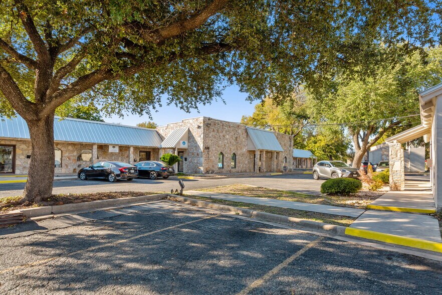 More Photos Of , San Marcos Office For Sale