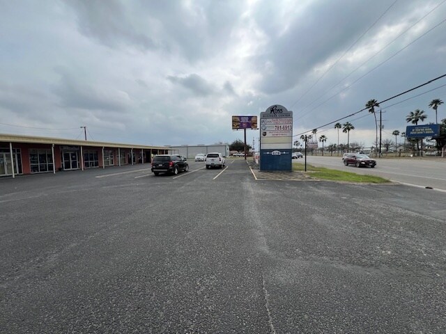 More Photos Of 620 W Ferguson Ave, Pharr Freestanding For Sale