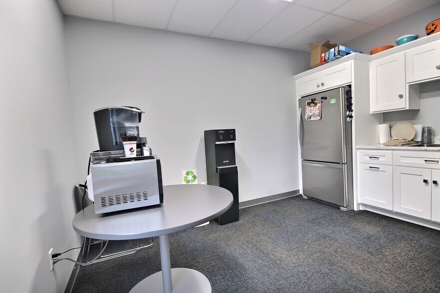 More Photos Of 2379 N Main St, Bluffton Loft Creative Space For Sale