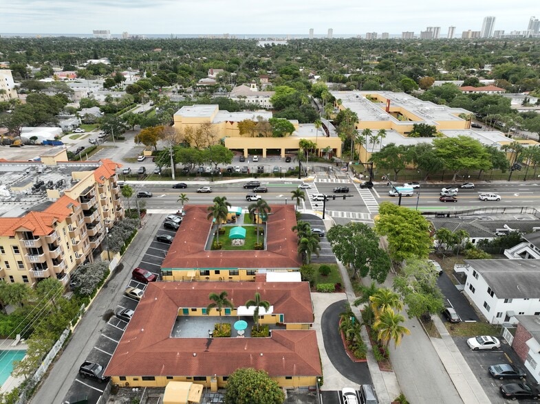 More Photos Of 418 S Federal Hwy, Hollywood Hotel For Sale