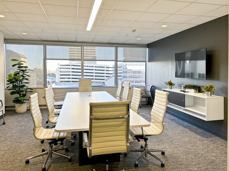 More Photos Of 7777 Bonhomme Ave, Clayton Coworking Space