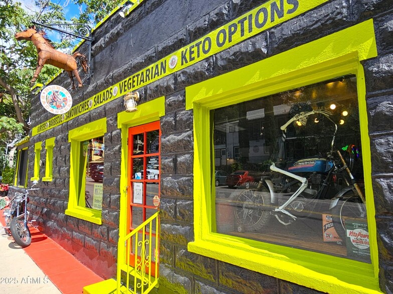 More Photos Of 105 Tombstone Cyn, Bisbee Restaurant For Sale