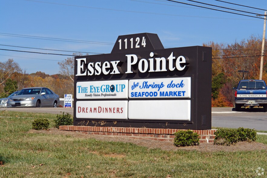 More Photos Of 11124 Kingston Pike, Knoxville Freestanding For Lease