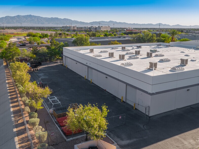 More Photos Of 2701 Crimson Canyon Dr, Las Vegas Light Manufacturing For Sale