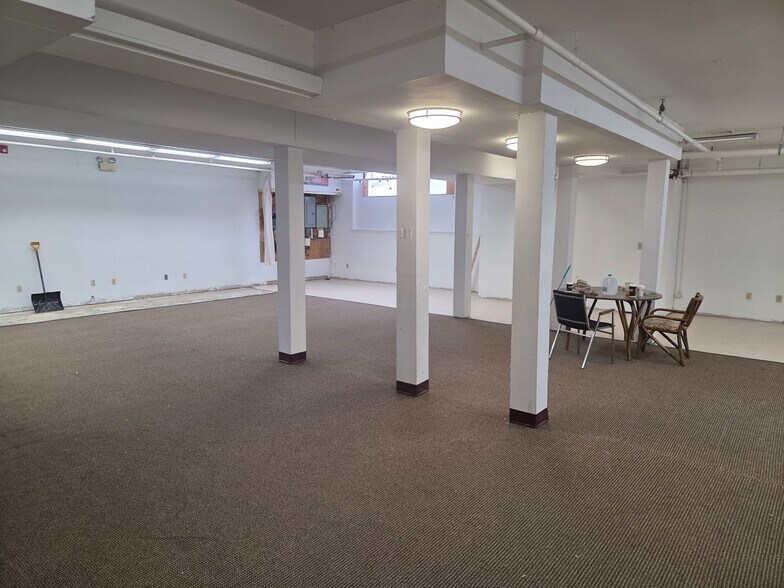More Photos Of 241 Main St, Townsend Office Residential For Lease