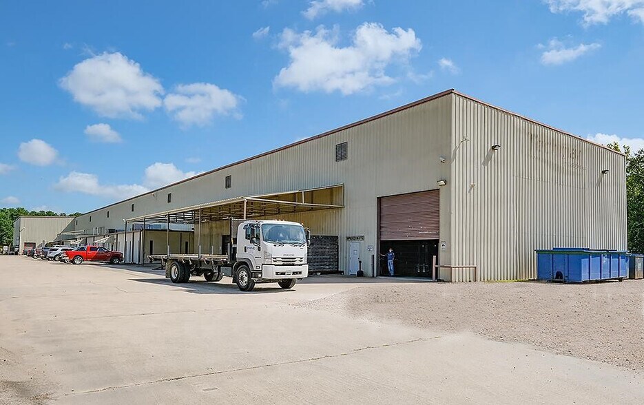 More Photos Of 5510 Spring Stuebner Rd, Spring Warehouse For Lease