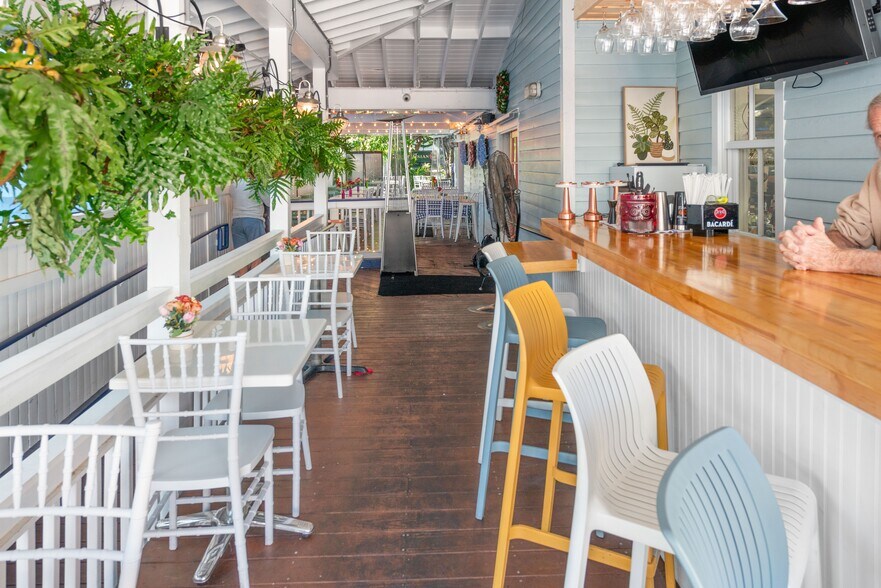 More Photos Of 816 Duval St, Key West Restaurant For Sale