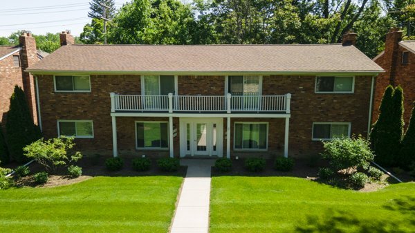 More Photos Of 516 Neff Ln, Grosse Pointe Apartments For Sale