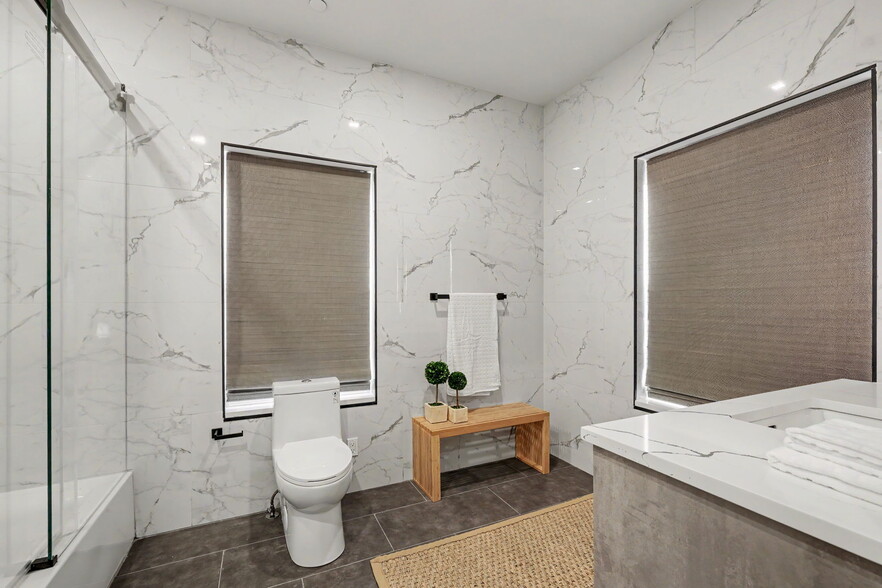 More Photos Of 63 Church St, Greenwich Apartments For Sale