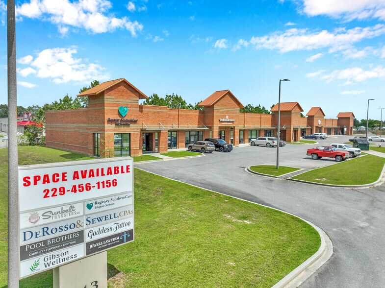 More Photos Of 143 US Highway 319 S, Moultrie Storefront For Sale