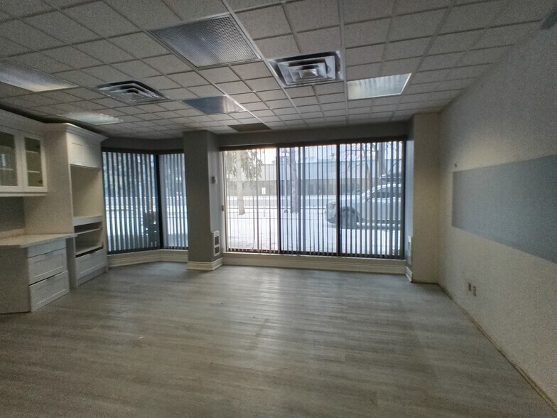 More Photos Of 155 Terence Matthews Cres, Ottawa Office For Lease